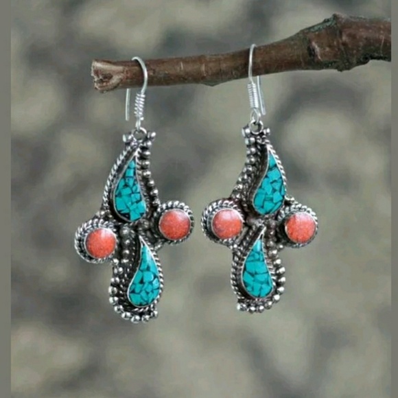 Santa Fe Jewelry - Navajo Style ~ Turquoise & Coral Earrings